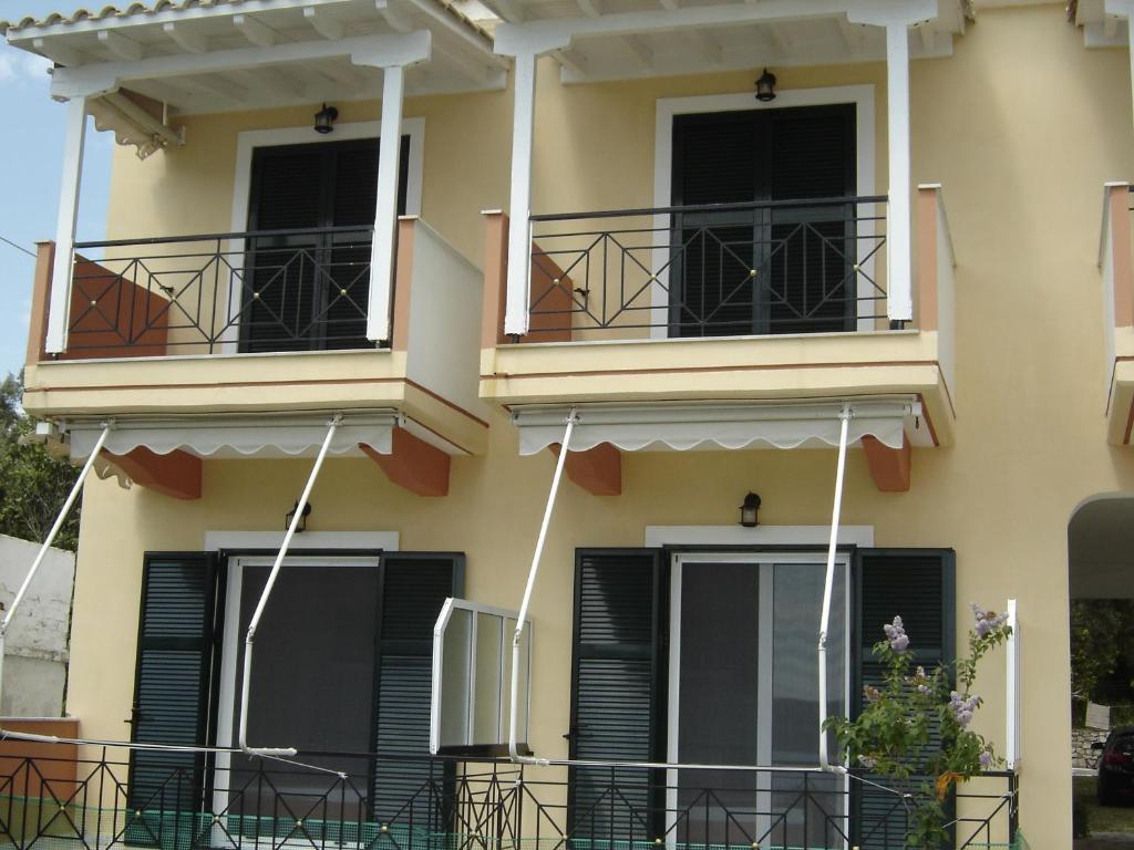 מיקרוס גיאלוס Captain Nick Aparthotel מראה חיצוני תמונה